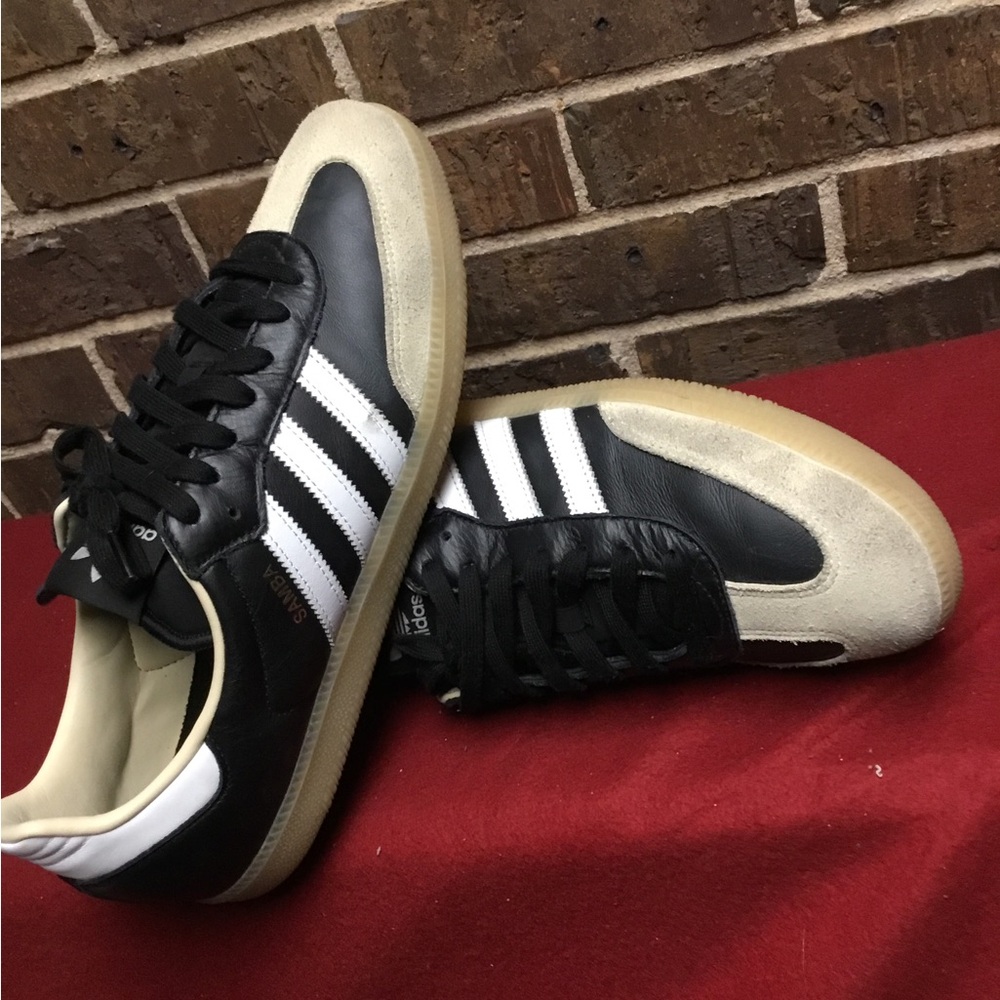 adidas Black and White Classic Sneakers with Gum Sole